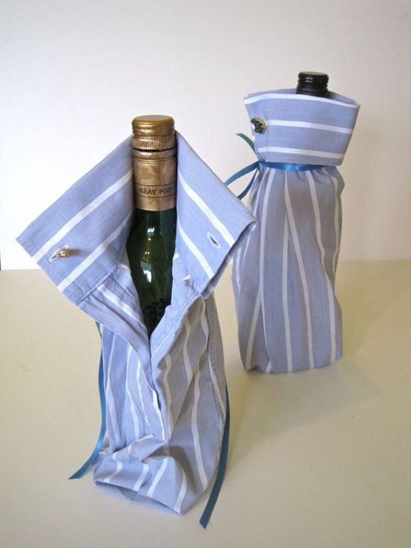 Tái chế áo sơ mi cũ thành túi đựng rượu vang cực kỳ đơn giản nhưng độc đáo
